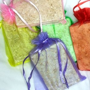 Goatmilk soap with honey and oatmeal.